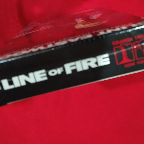 New In the Line of Fire VHS Tape, Clint Eastwood - Picture 3 of 6